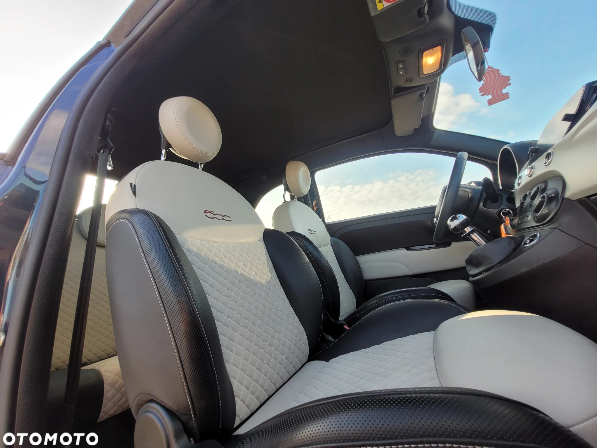 Fiat 500 1.0 Hybrid Lounge - 25