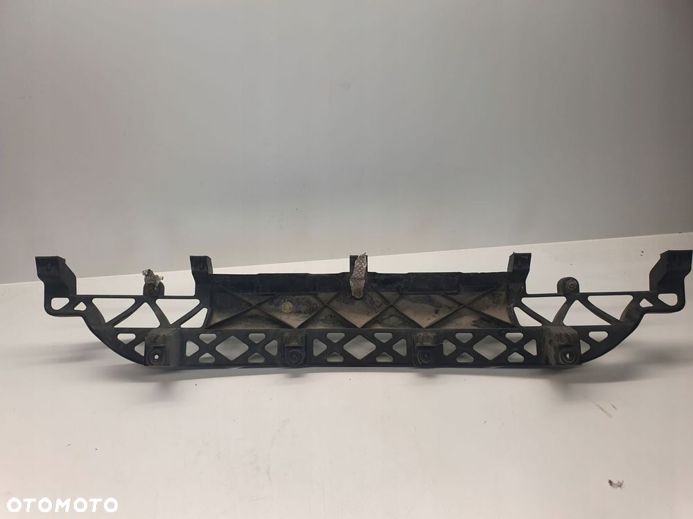 ŚLIZG ZDERZAKA TYLNEGO AUDI Q7 4L0807329 - 3