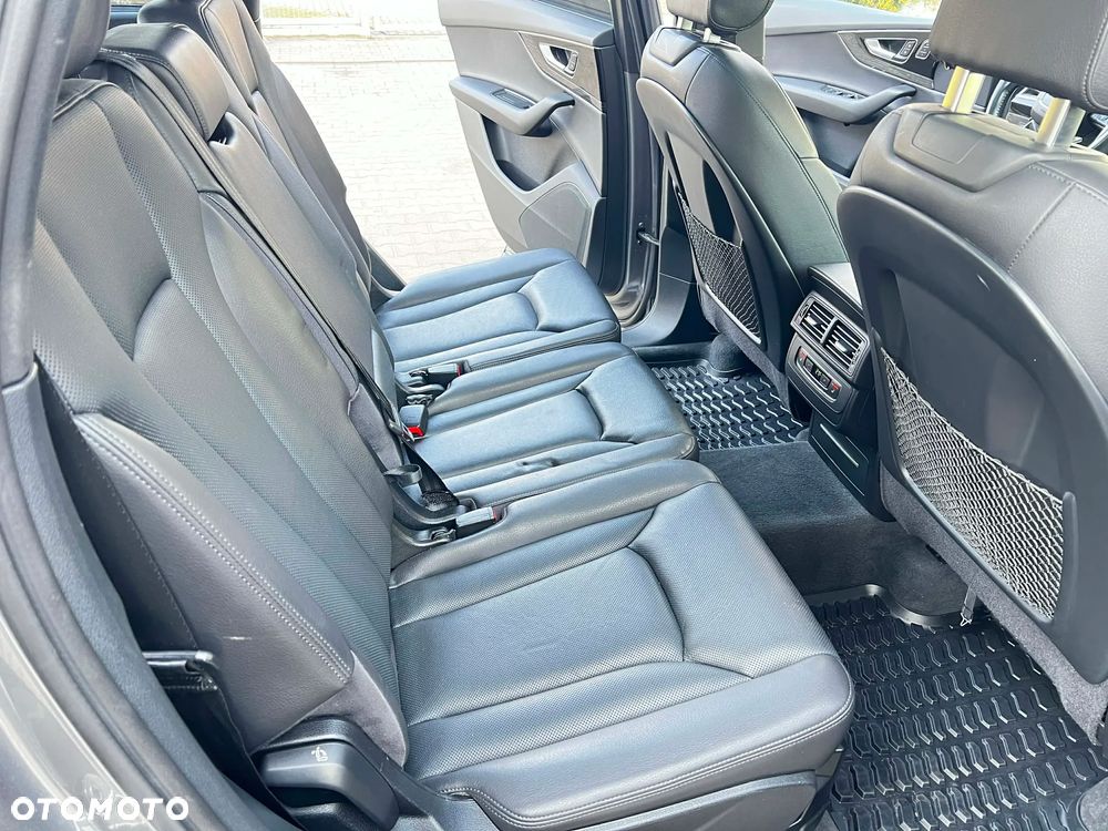 Audi Q7 - 25