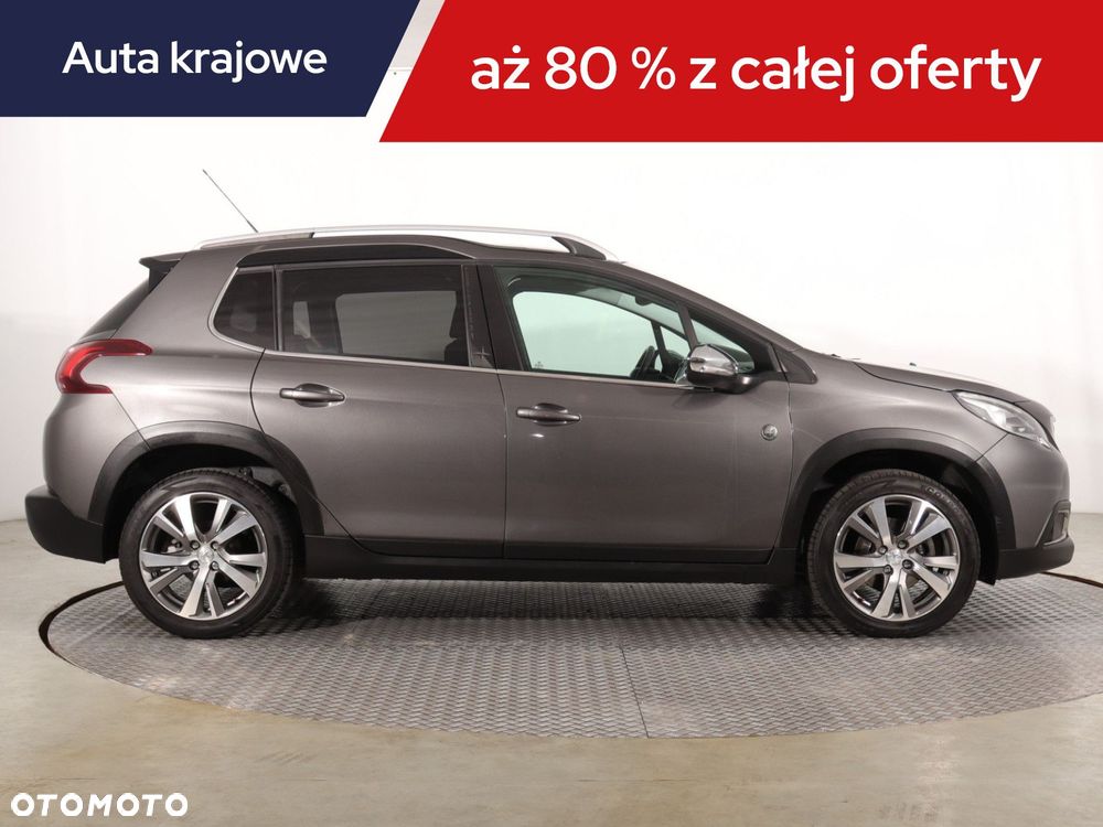 Peugeot 2008 - 8