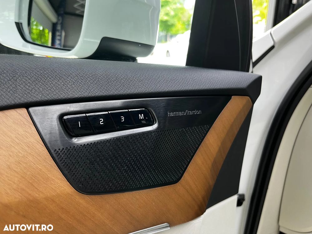 Volvo XC 90 T8 AWD Twin Engine Geartronic Inscription - 27
