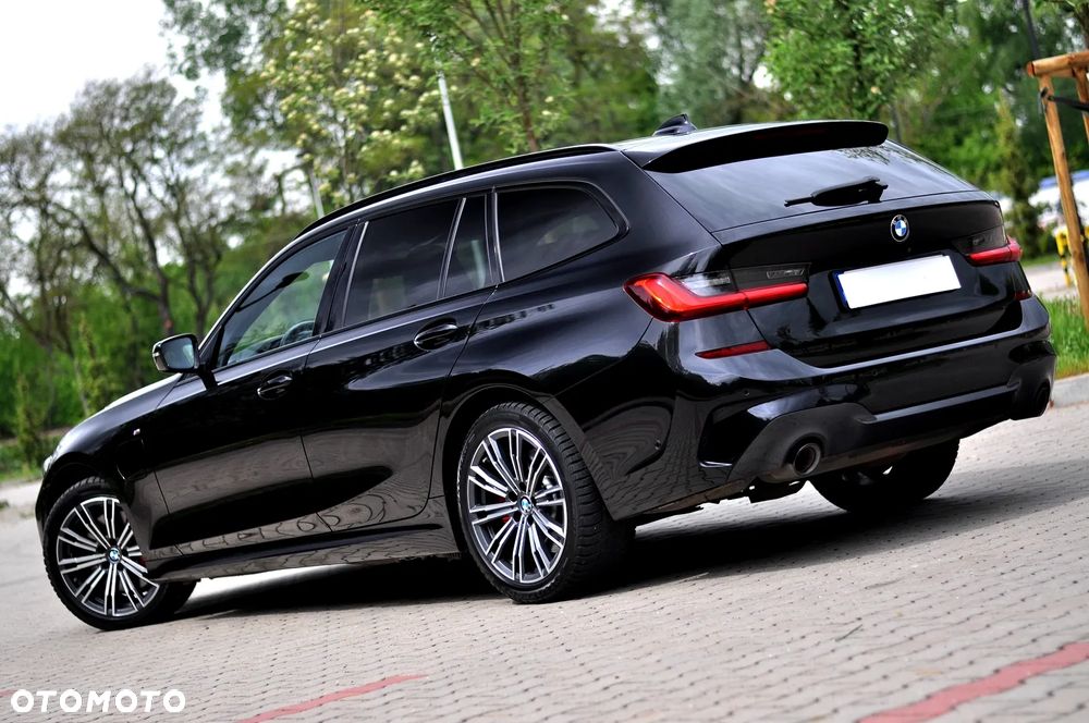 BMW Seria 3 330e M Sport sport - 8