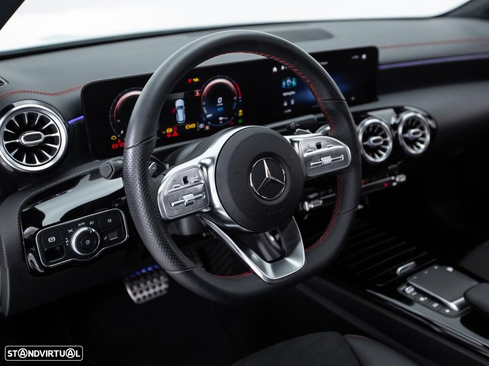 Mercedes-Benz CLA 250 e Shooting Brake AMG Line — fotografia 26