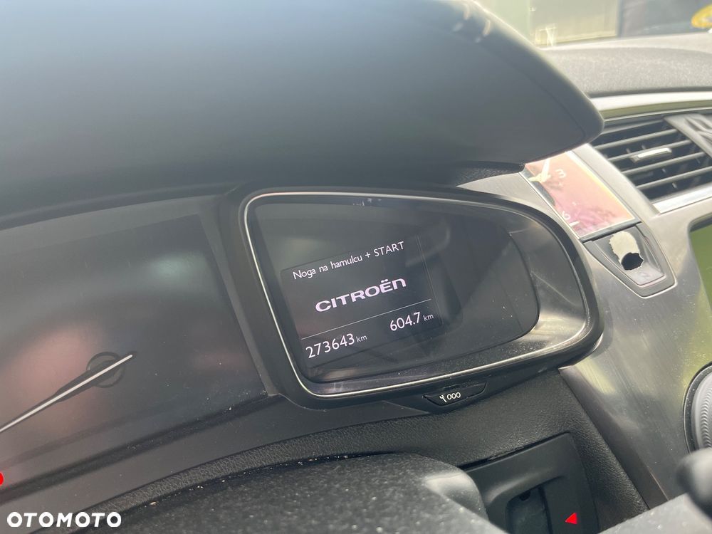 Citroën DS5 Hybrid4 EGS6 SportChic - 8