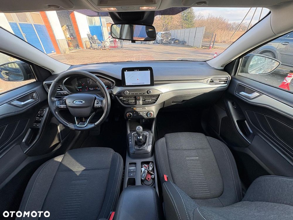 Ford Focus SW 1.5 TDCi DPF S&S Trend - 40
