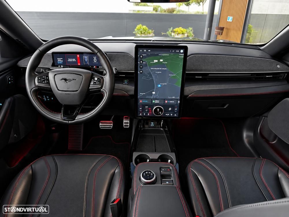 Ford Mustang Mach-E 75.7 kWh Premium AWD - 5