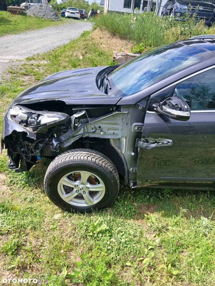 Kia Sportage 2,0 CRDI AWD GT Line - 3