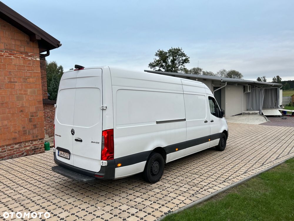 Mercedes-Benz Sprinter - 8
