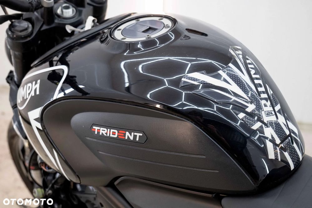 Triumph Trident - 21