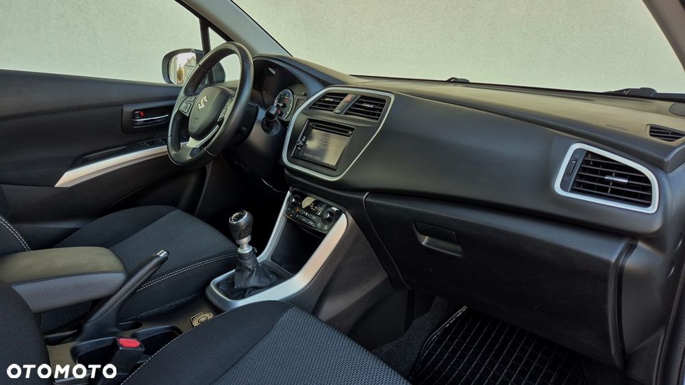 Suzuki SX4 S-Cross 1.6 DDiS 4x4 Comfort+ - 7