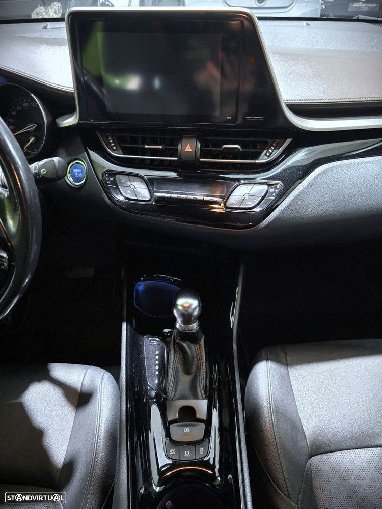 Toyota C-HR 1.8 HSD Lounge - 24