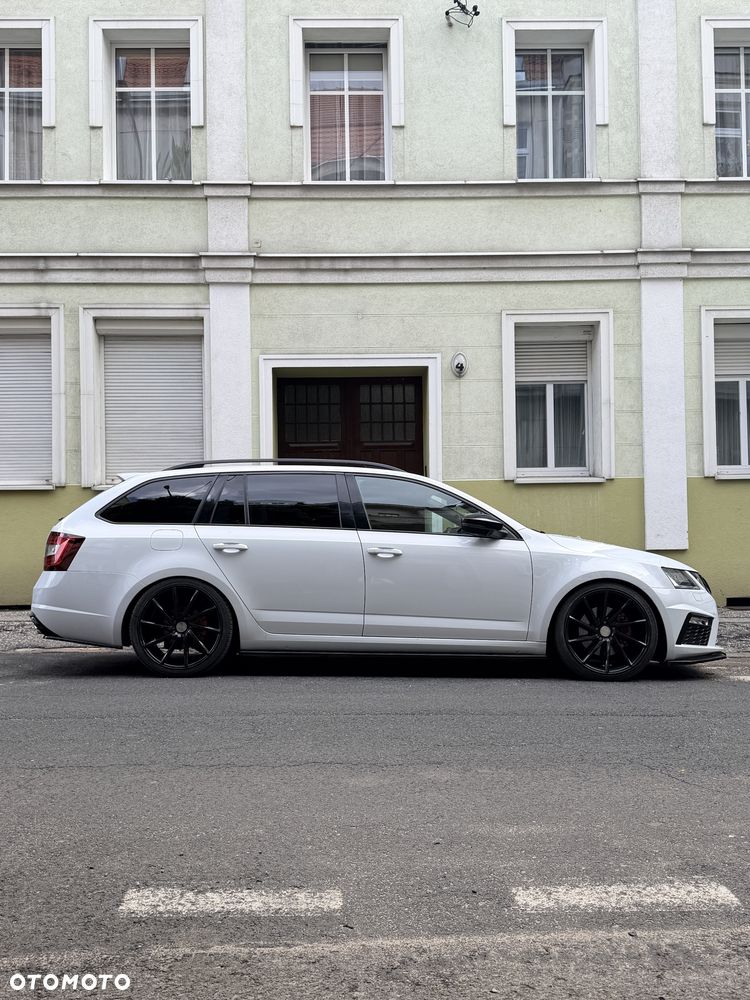 Skoda Octavia - 1