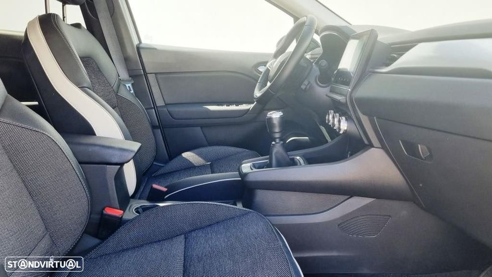 Renault Captur 1.0 TCe Techno Bi-Fuel - 16