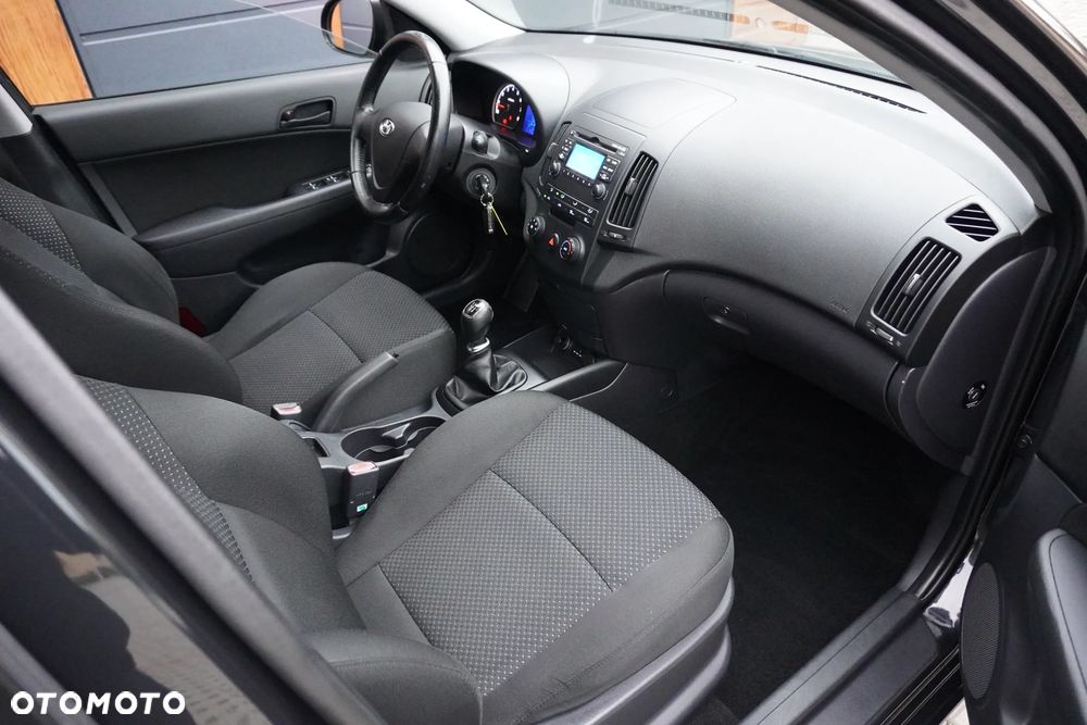 Hyundai i30 1.4 Blue Comfort - 9