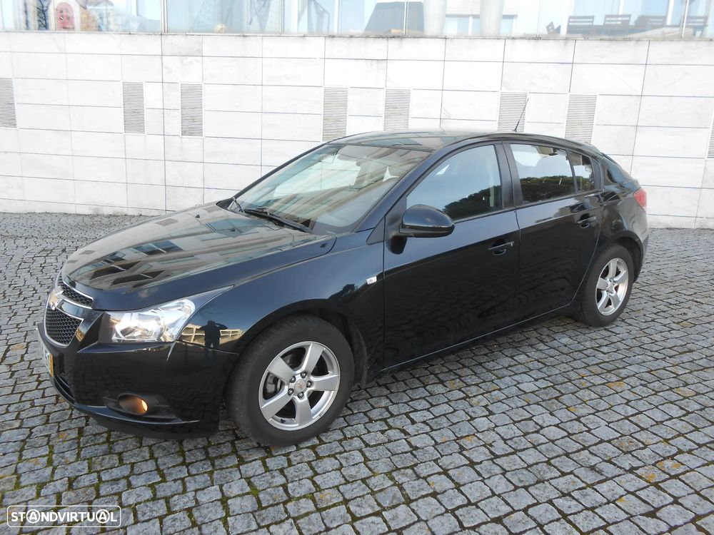 Chevrolet Cruze 1.6 LT - 1