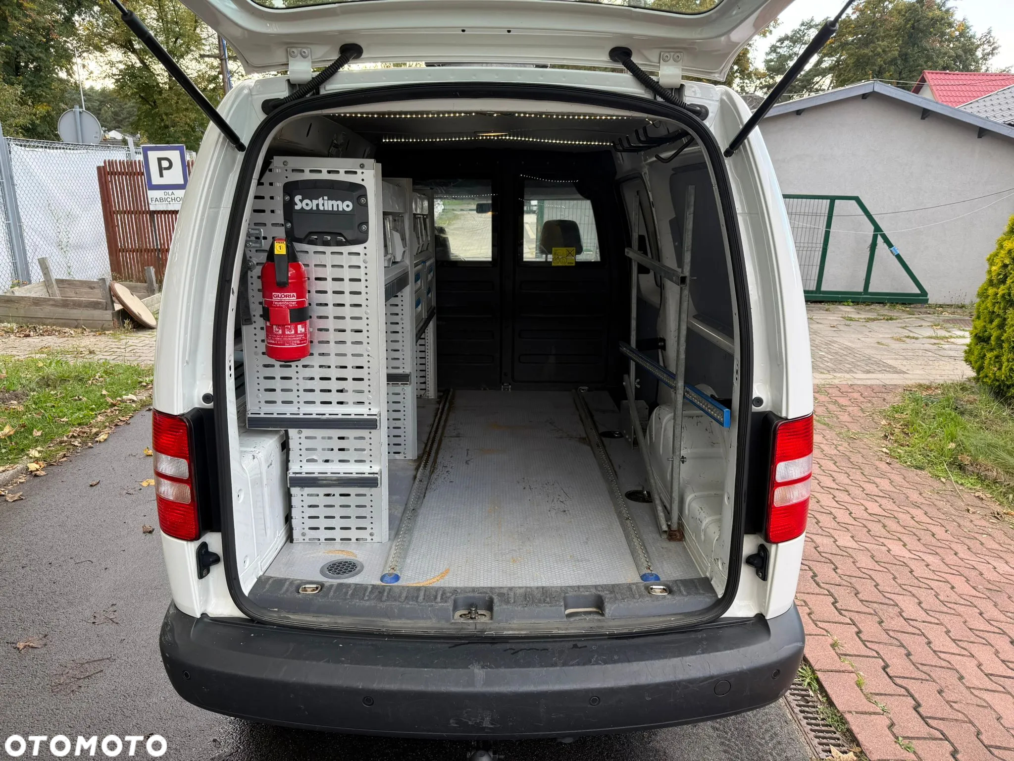 Volkswagen Caddy - 12