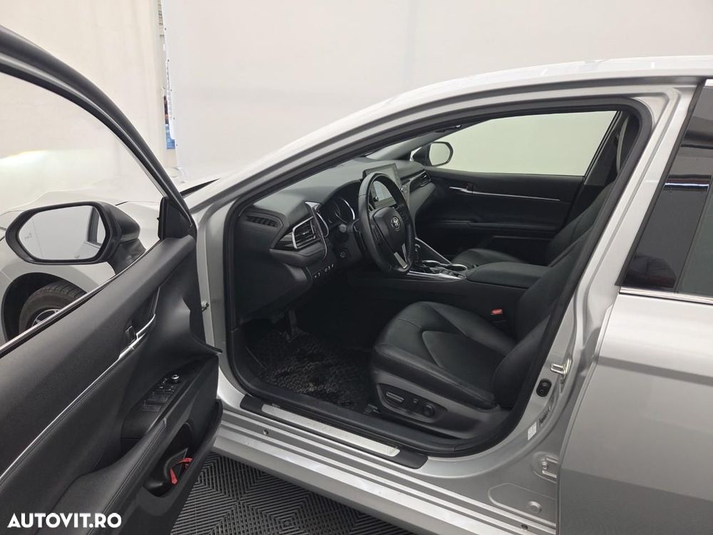 Toyota Camry 2.5 Dynamic - 12