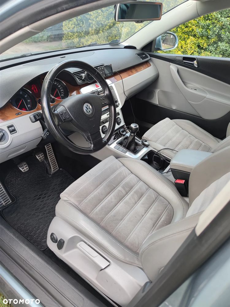 Volkswagen Passat 2.0 TSI Highline - 5