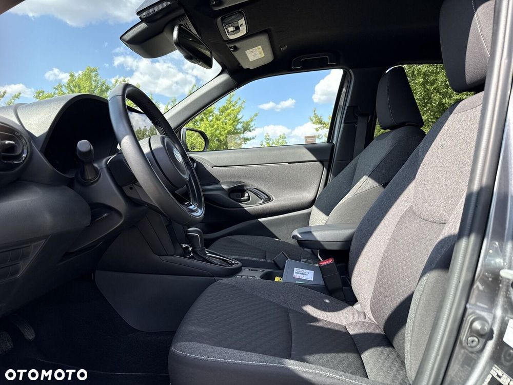 Toyota Yaris Cross Hybrid 1.5 Style - 17