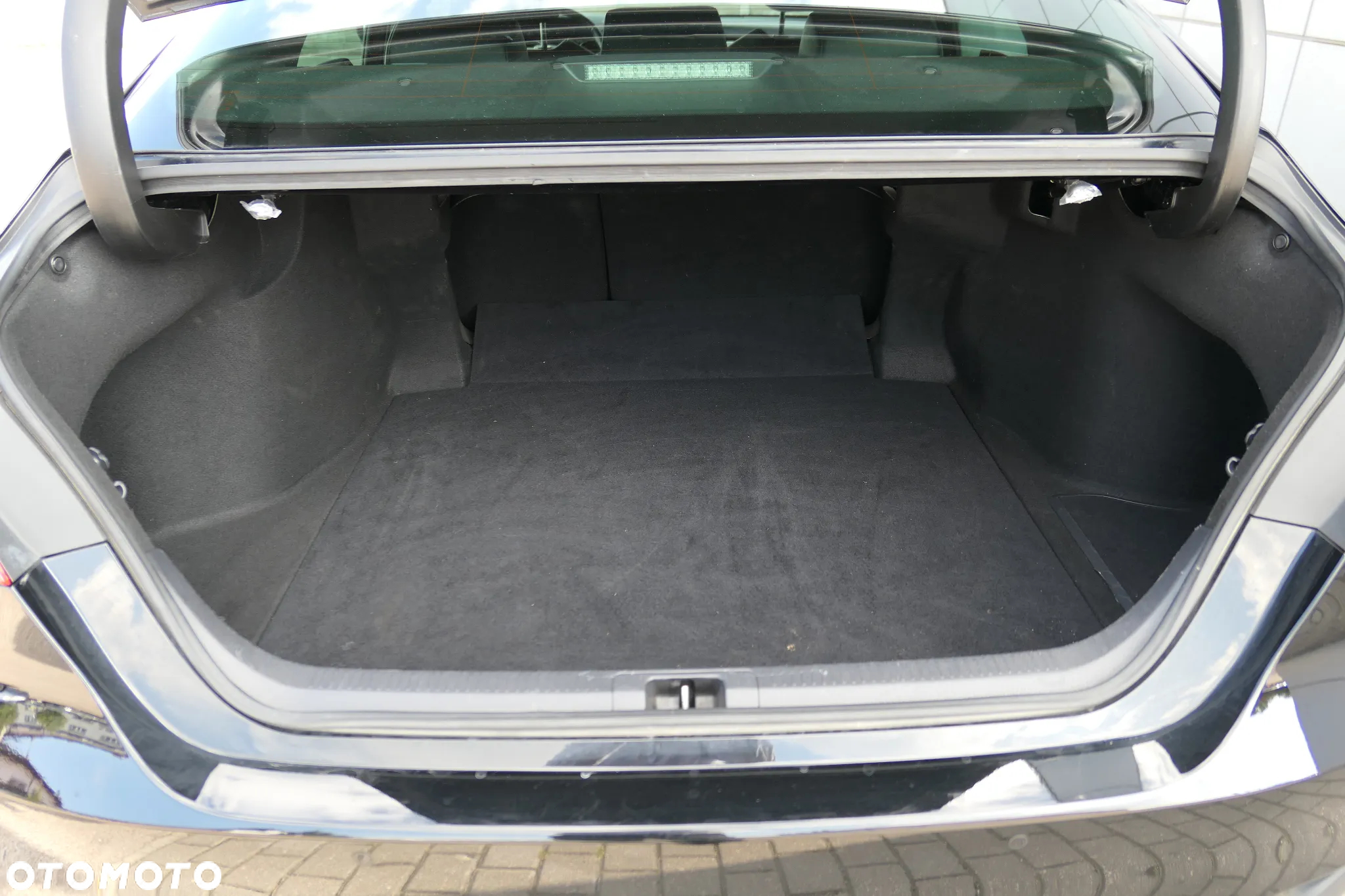 Toyota Camry - 20