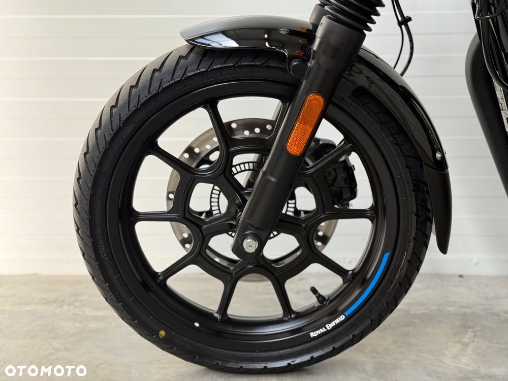 Royal Enfield HNTR - 23