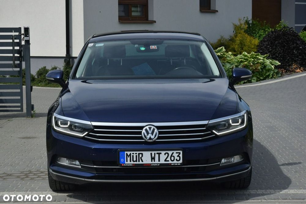 Volkswagen Passat - 2