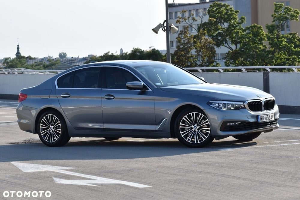 BMW Seria 5 530i xDrive Sport Line - 22