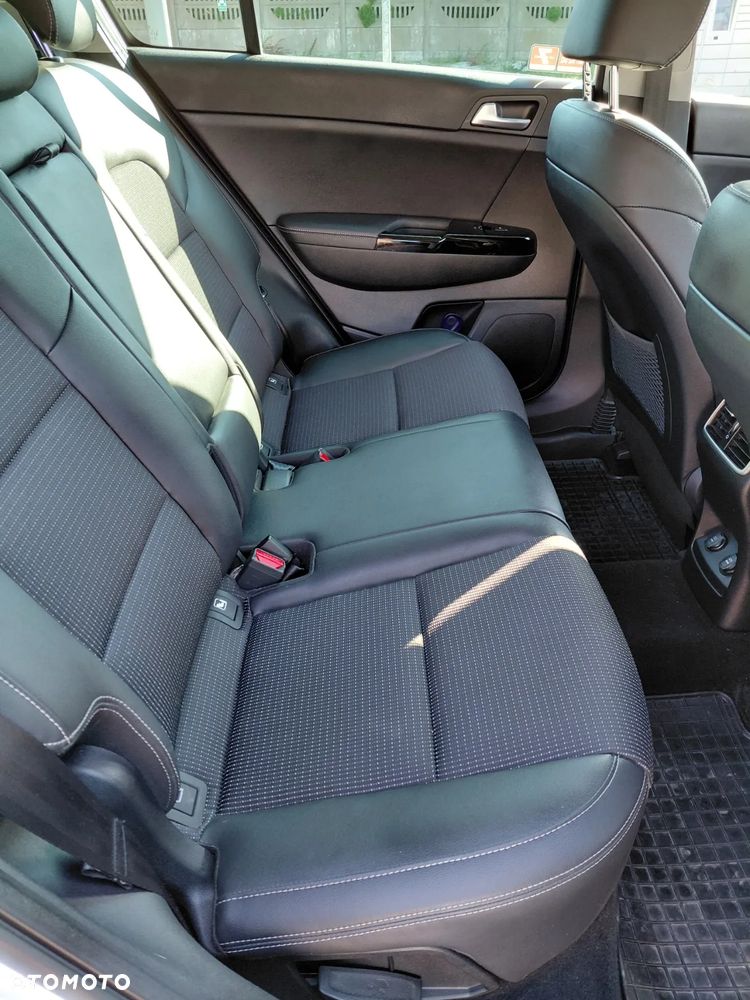 Kia Sportage 1.6 GDI Black Edition 2WD - 10