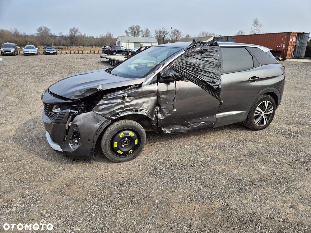 Peugeot 3008 1.2 PureTech Allure Pack S&S EAT8 - 23