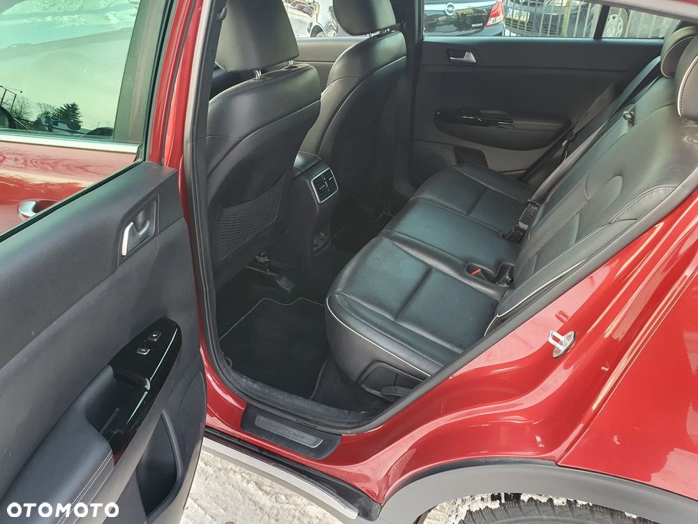 Kia Sportage 2,0 CRDI AWD GT Line - 12