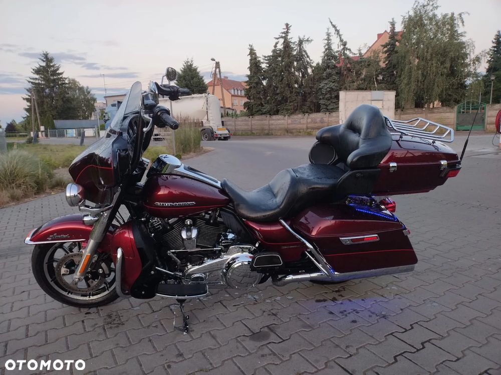 Harley-Davidson FLH Electra Glide - 11