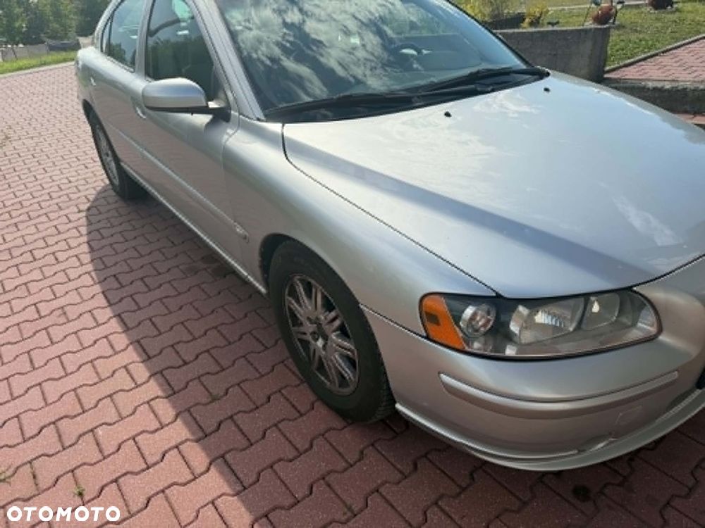 Volvo S60 2.5T Rubin - 6