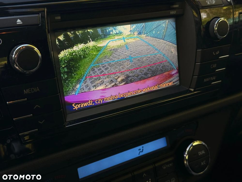 Toyota Corolla 1.6 Premium - 5