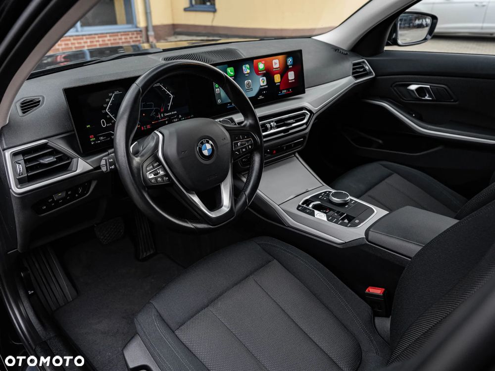 BMW Seria 3 318d - 19