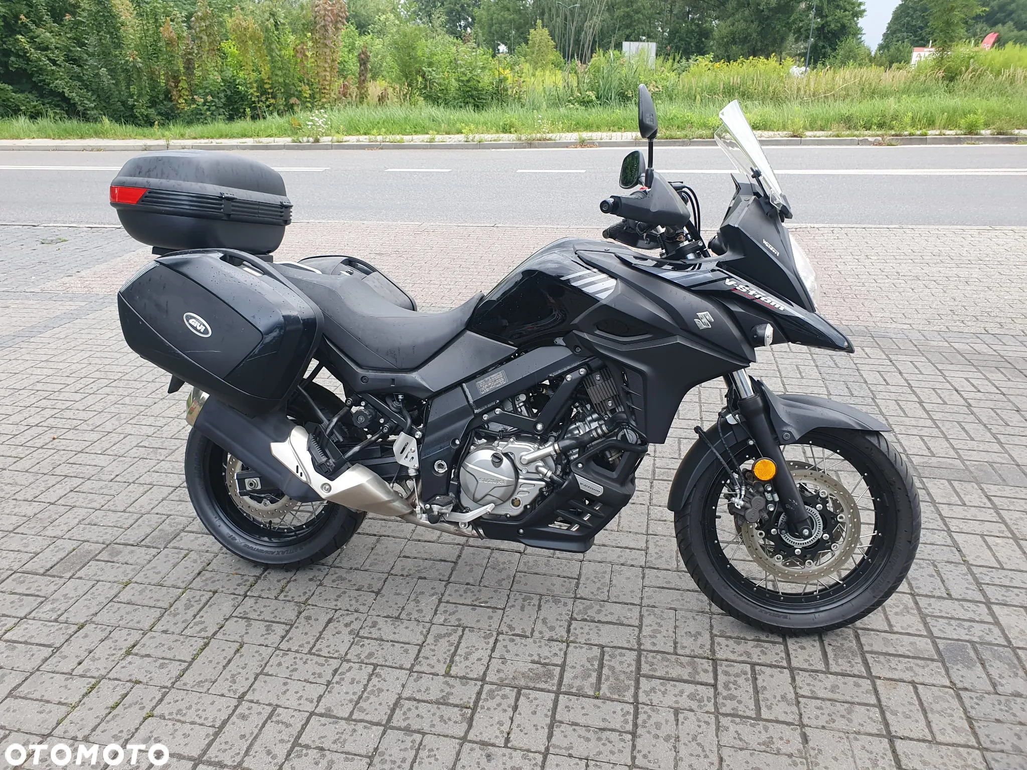Suzuki V-STROM - 2
