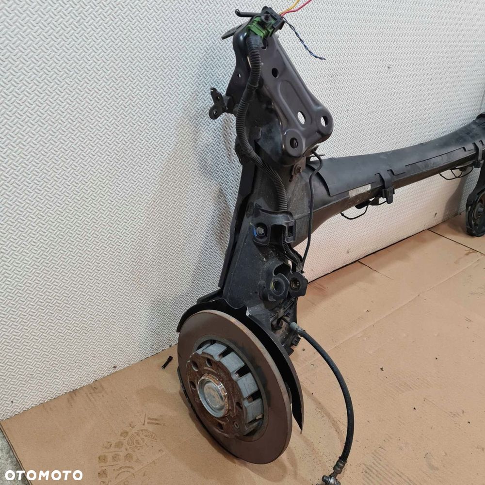 opel corsa f 208 ii belka tylna oś ośka tarcza - 5