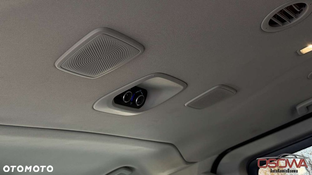 Ford Tourneo Custom - 17