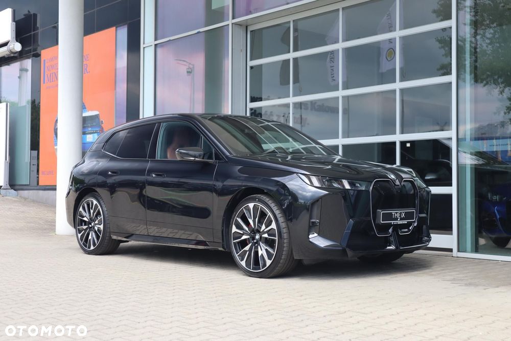 BMW iX - 7