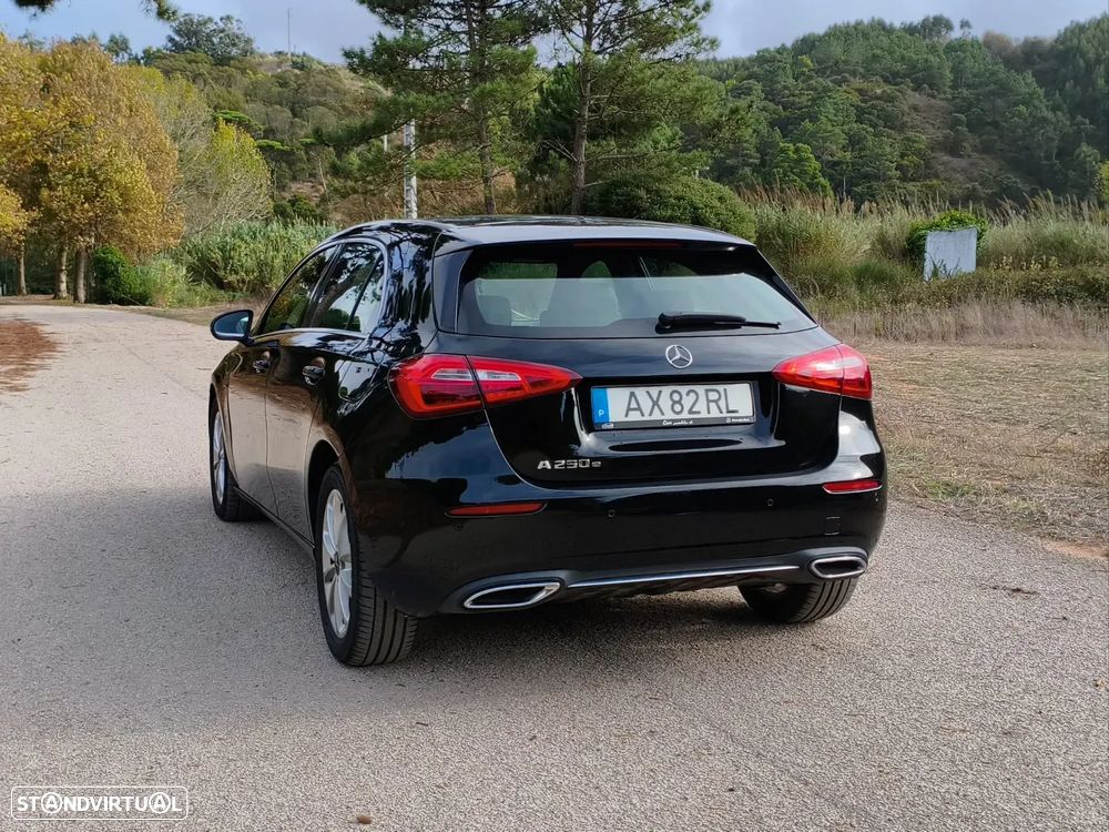 Mercedes-Benz A 250 e 8G-DCT Style - 17