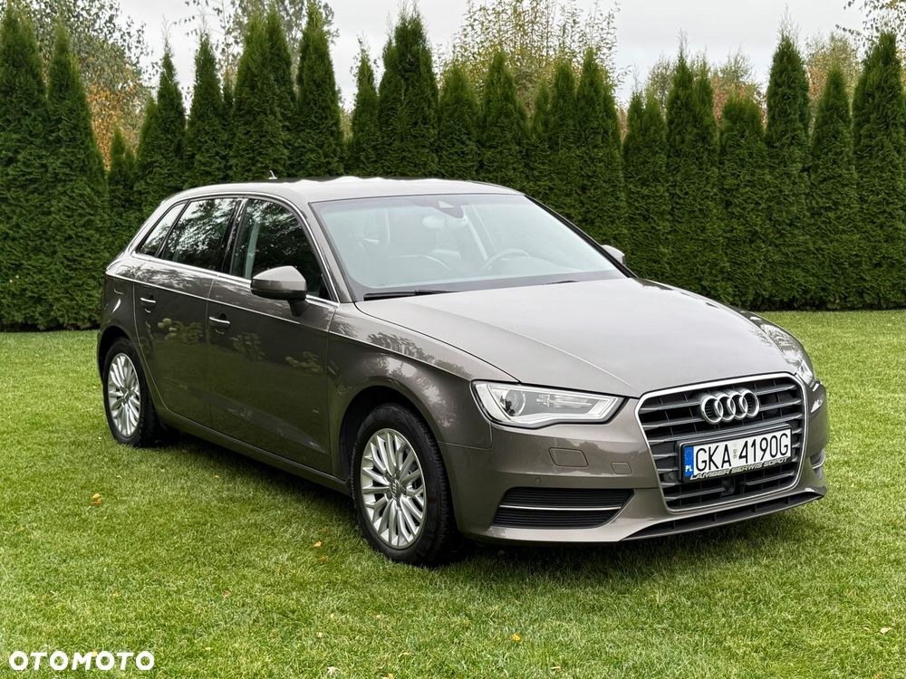 Audi A3 Sportback 1.4 TFSI Ambiente - 4