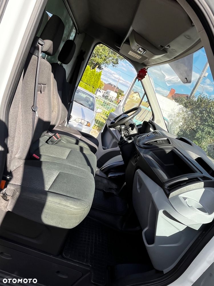 Ford Transit - 17