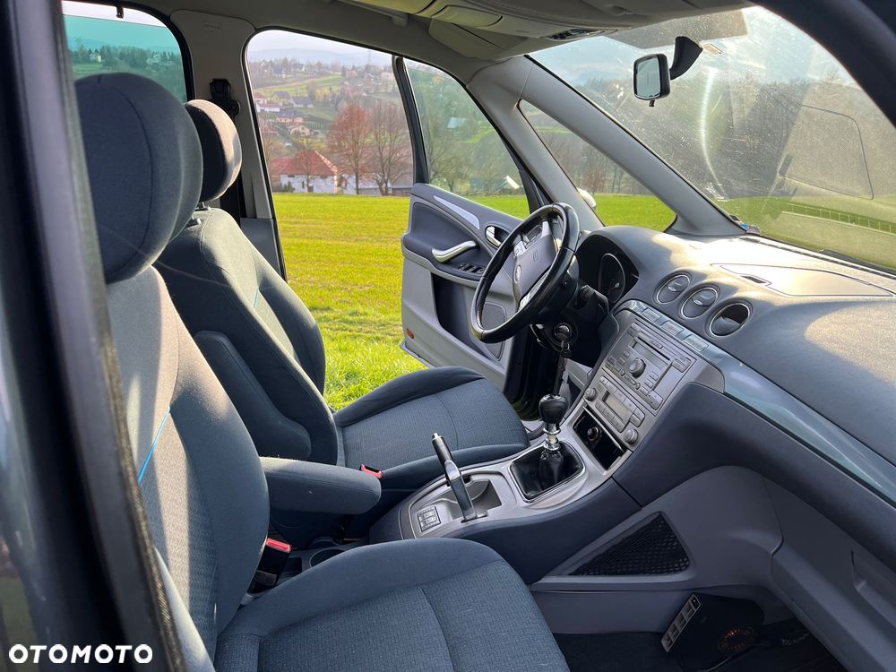 Ford Galaxy - 21