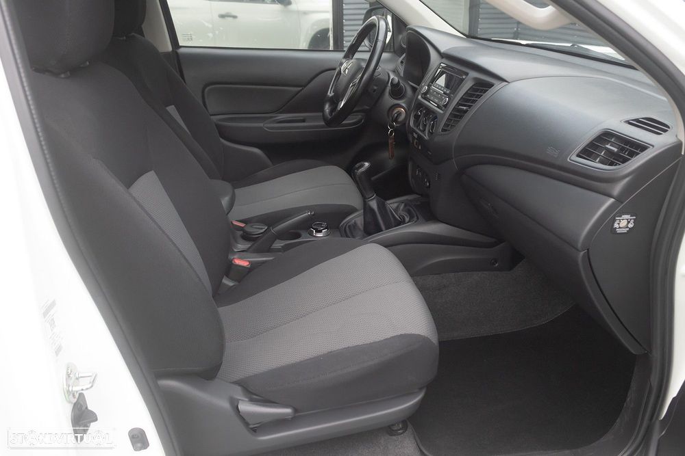 Mitsubishi L200 2.3 DI-D Space Cab Campera 4WD - 19