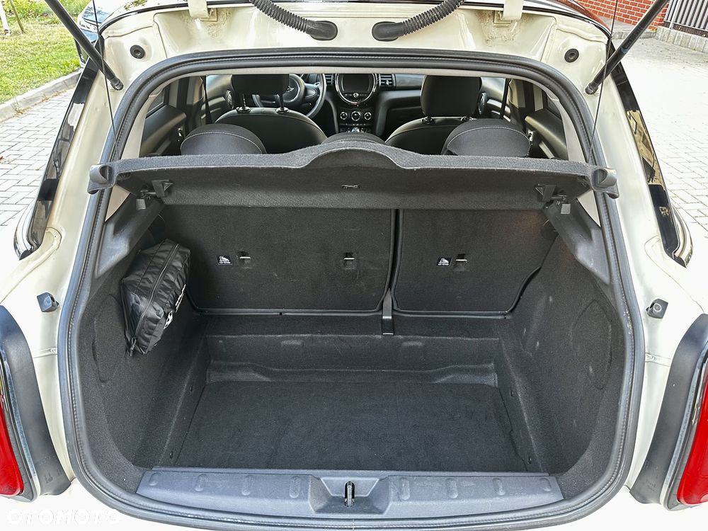 MINI Cooper Standard - 13