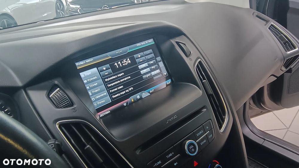 Ford Focus 1.5 EcoBoost Titanium ASS - 29