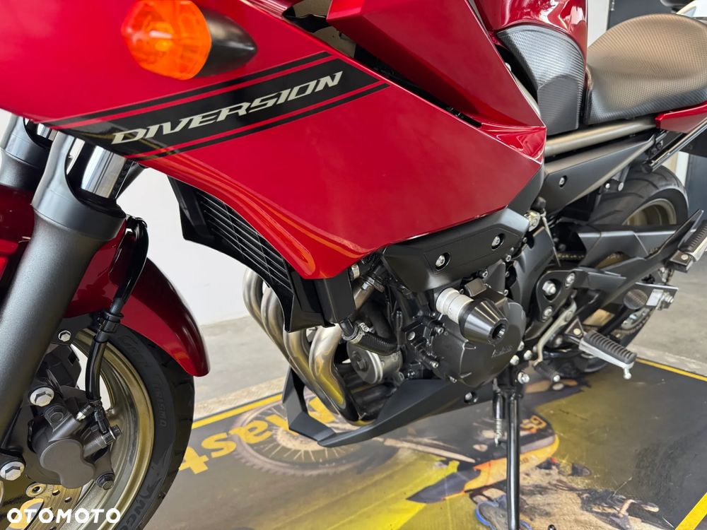 Yamaha XJ - 19