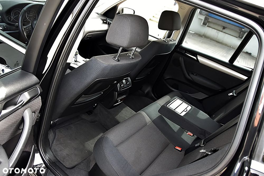 BMW X3 xDrive20d - 23