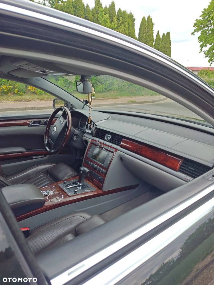Volkswagen Phaeton 4.2 V8 4Mot (5 os.) - 26