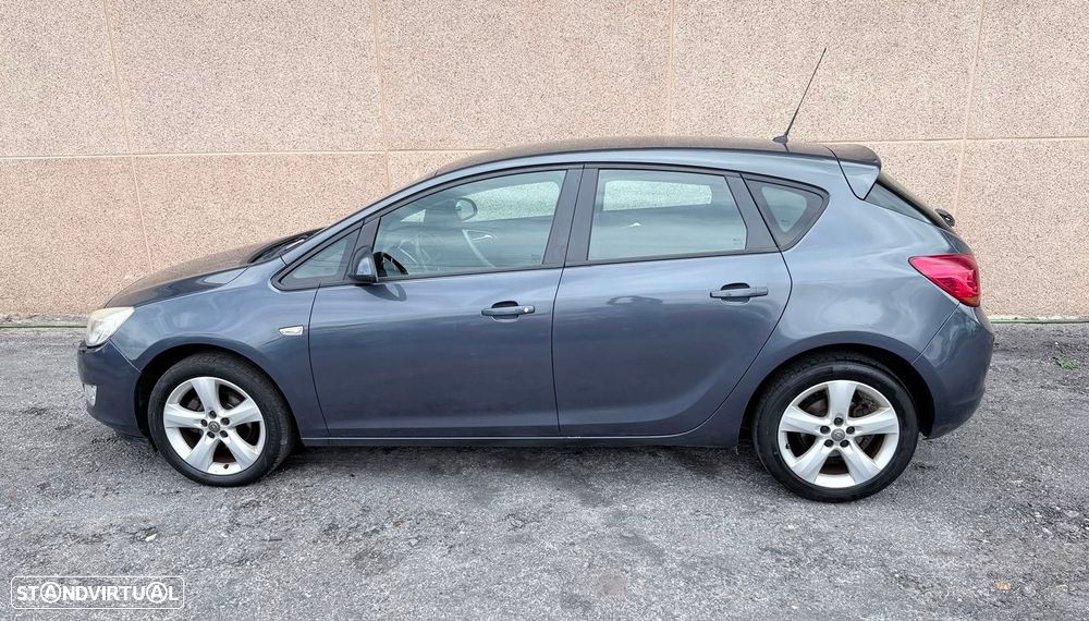 Opel Astra 1.3 CDTI Cosmo - 2
