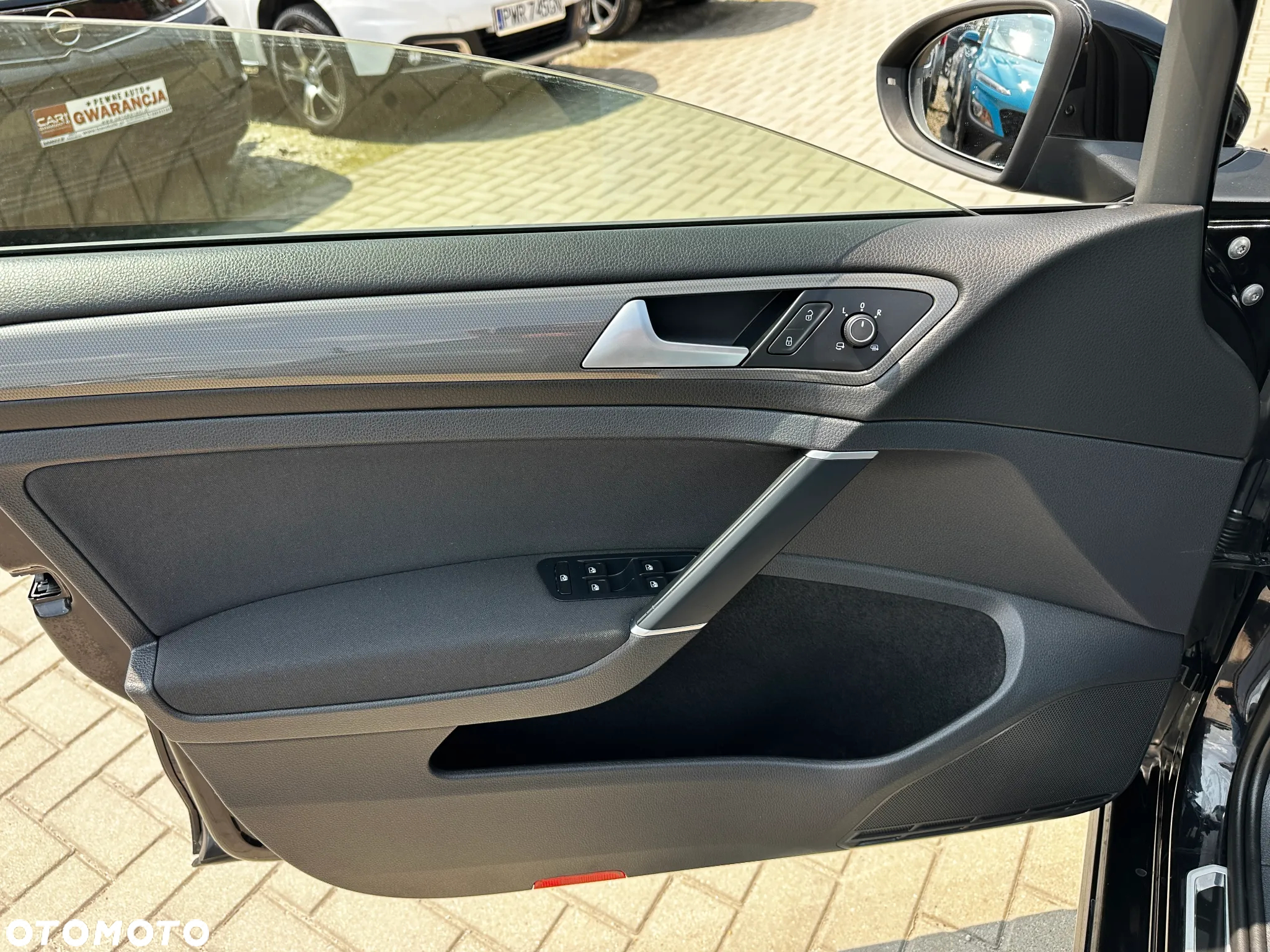 Volkswagen Golf - 20
